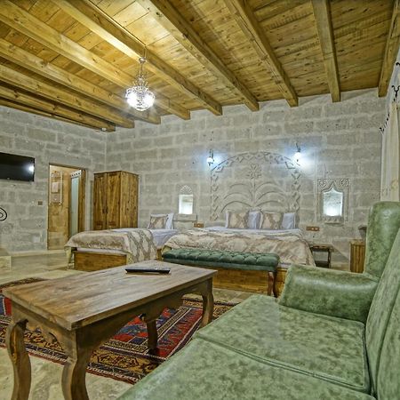 Risus Cave Suites เกอเรเม ภายนอก รูปภาพ