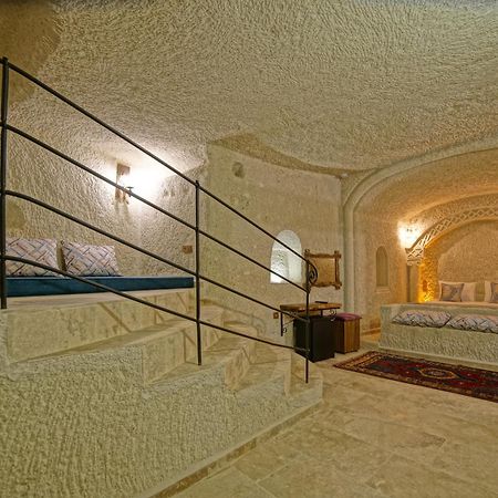Risus Cave Suites เกอเรเม ภายนอก รูปภาพ