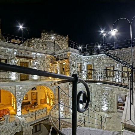 Risus Cave Suites เกอเรเม ภายนอก รูปภาพ