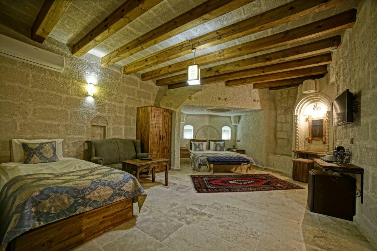 Risus Cave Suites เกอเรเม ภายนอก รูปภาพ